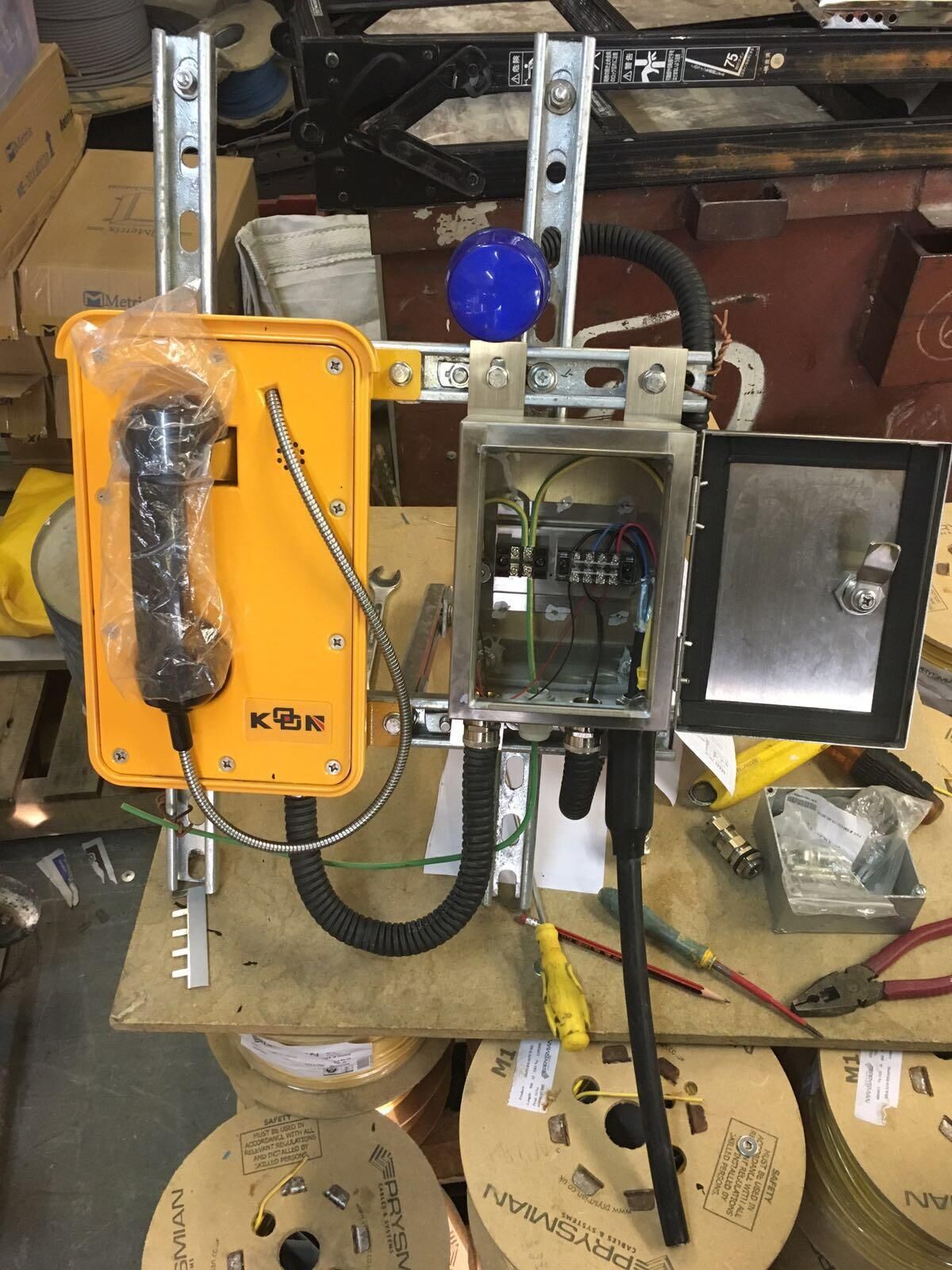 Telefono industrial